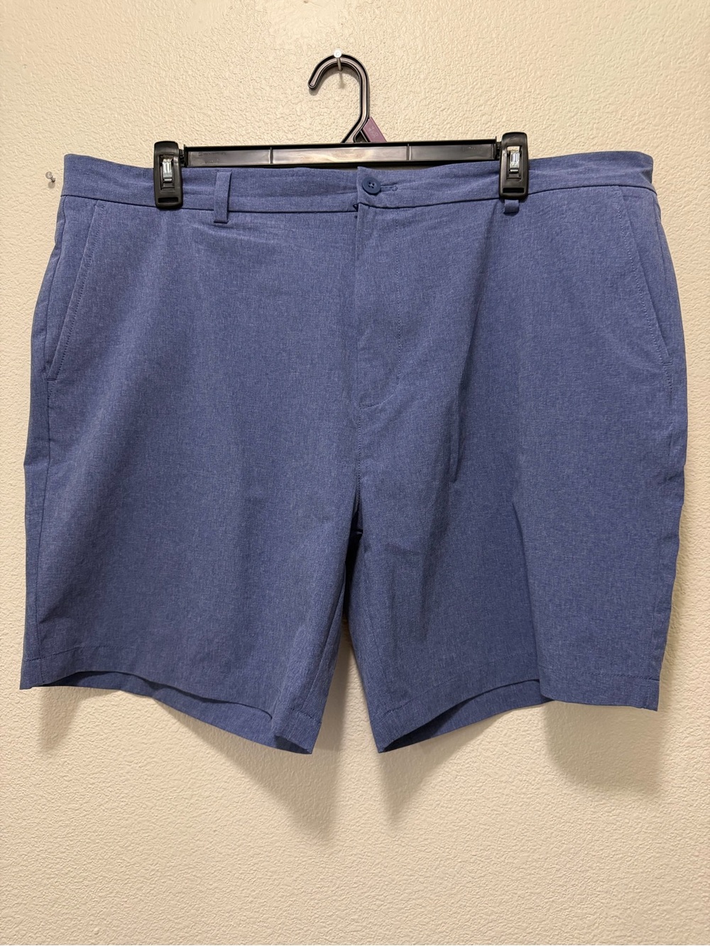 Vineyard Vines Perfromance "breaker shorts" blue, size 42